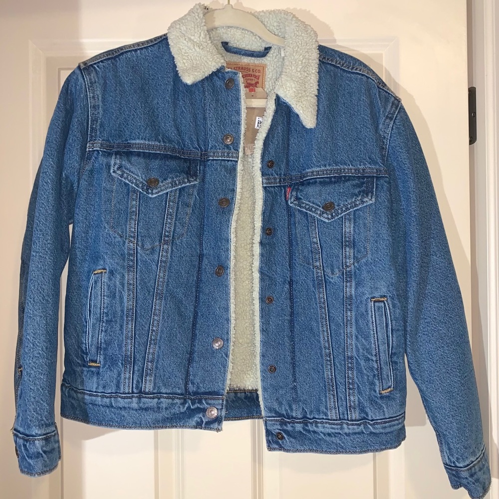 NWT Levi’s Ex-Boyfriend Trucker Jacket